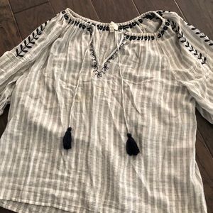 Lucky brand peasant blouse L